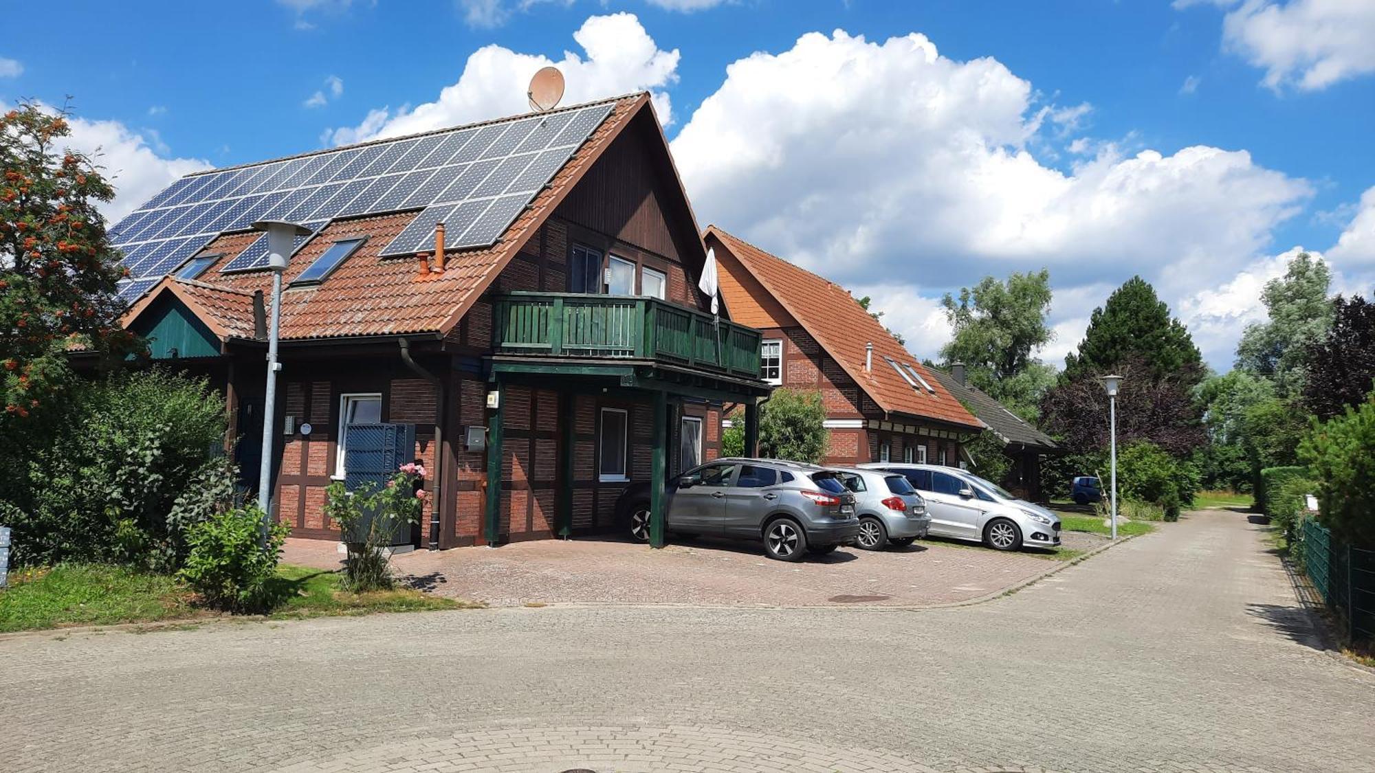 Ferienhaus Sasse Ferienwohnungen Mit Garten & Grill Molschow ภายนอก รูปภาพ